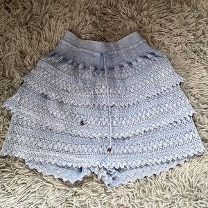 Flowy light blue Giocam shorts size small in women’s